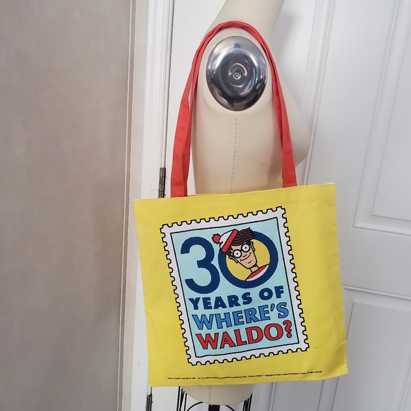 ☀️30 years of Where's Waldo Tote - Picture 4 of 7